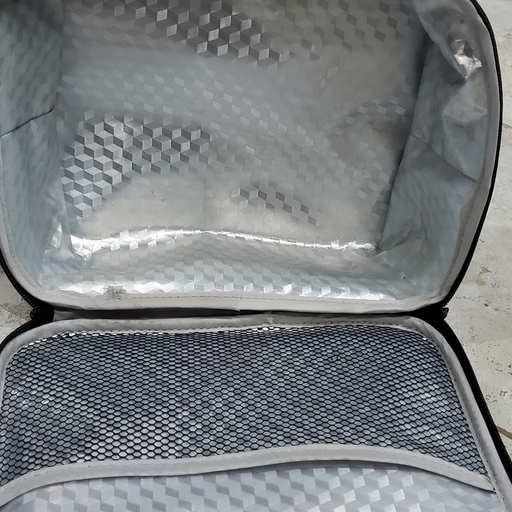 Backpack w/lunchbox - Picture 5 of 5